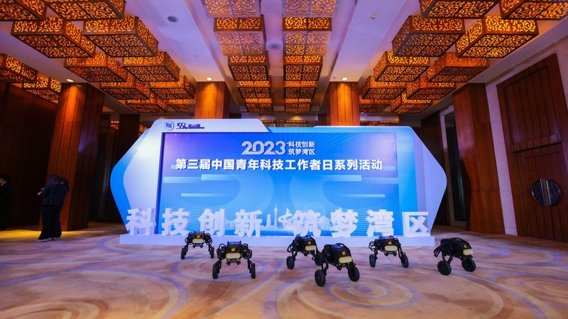 案例分析：成功的数据可视化交互设计方案